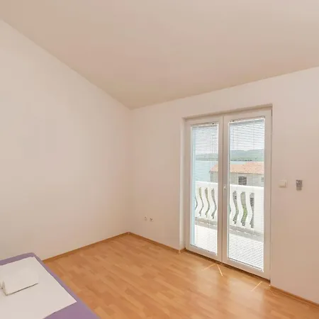Apartments Rosanda Pirovac Exterior photo